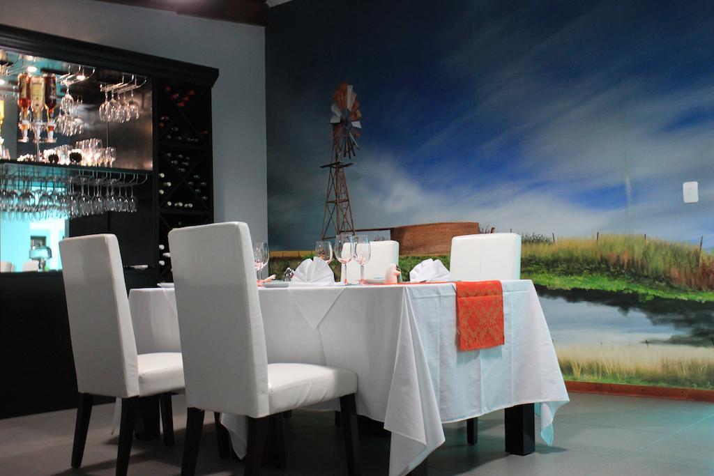 וויטבנק Yalla Yalla Boutique Hotel מראה חיצוני תמונה