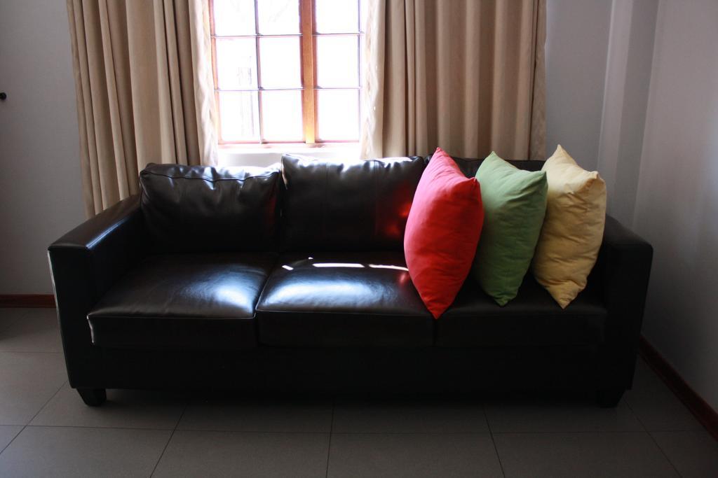 וויטבנק Yalla Yalla Boutique Hotel מראה חיצוני תמונה